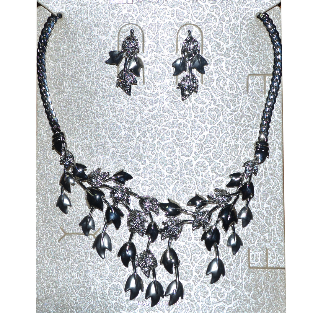Necklace Set with Bracelet